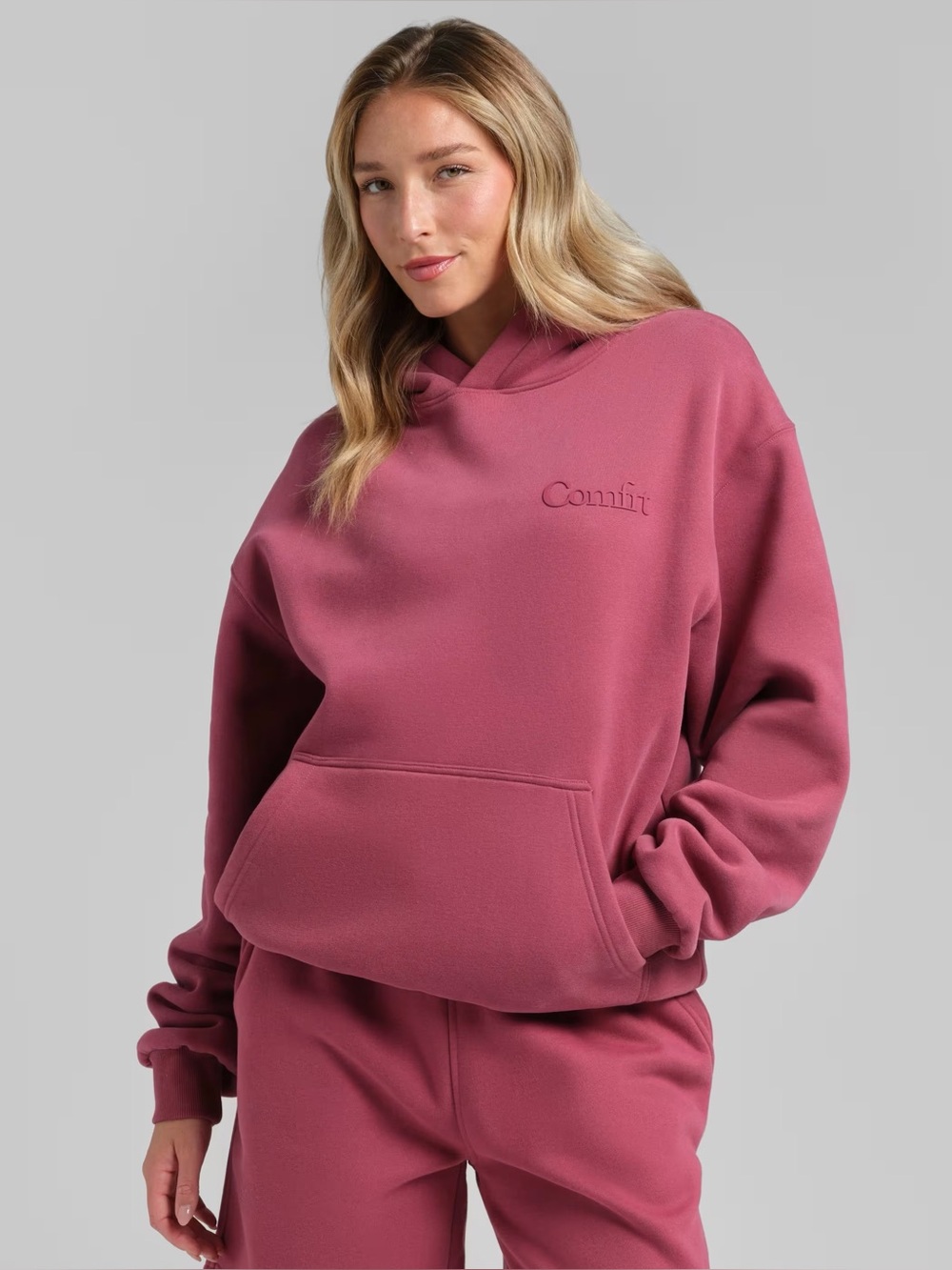 Comfrt Minimalist Hoodie in Berry XL